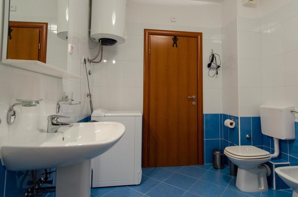 Deluxe Apartment Bagaric Trogir Habitación foto