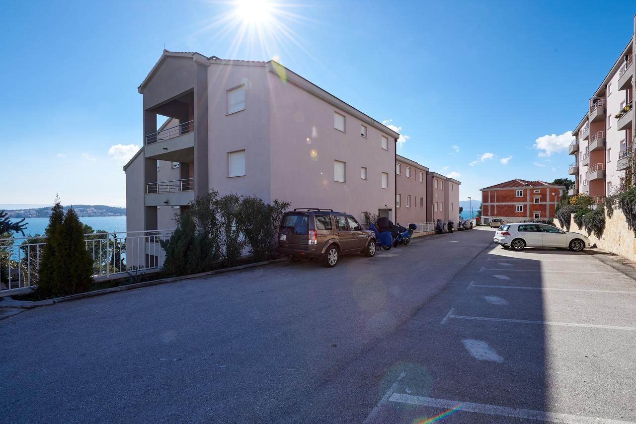Deluxe Apartment Bagaric Trogir Exterior foto